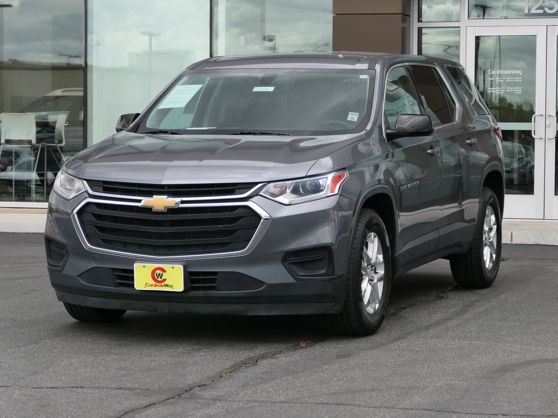 Used 2021 Chevrolet Traverse LS FWD image 7