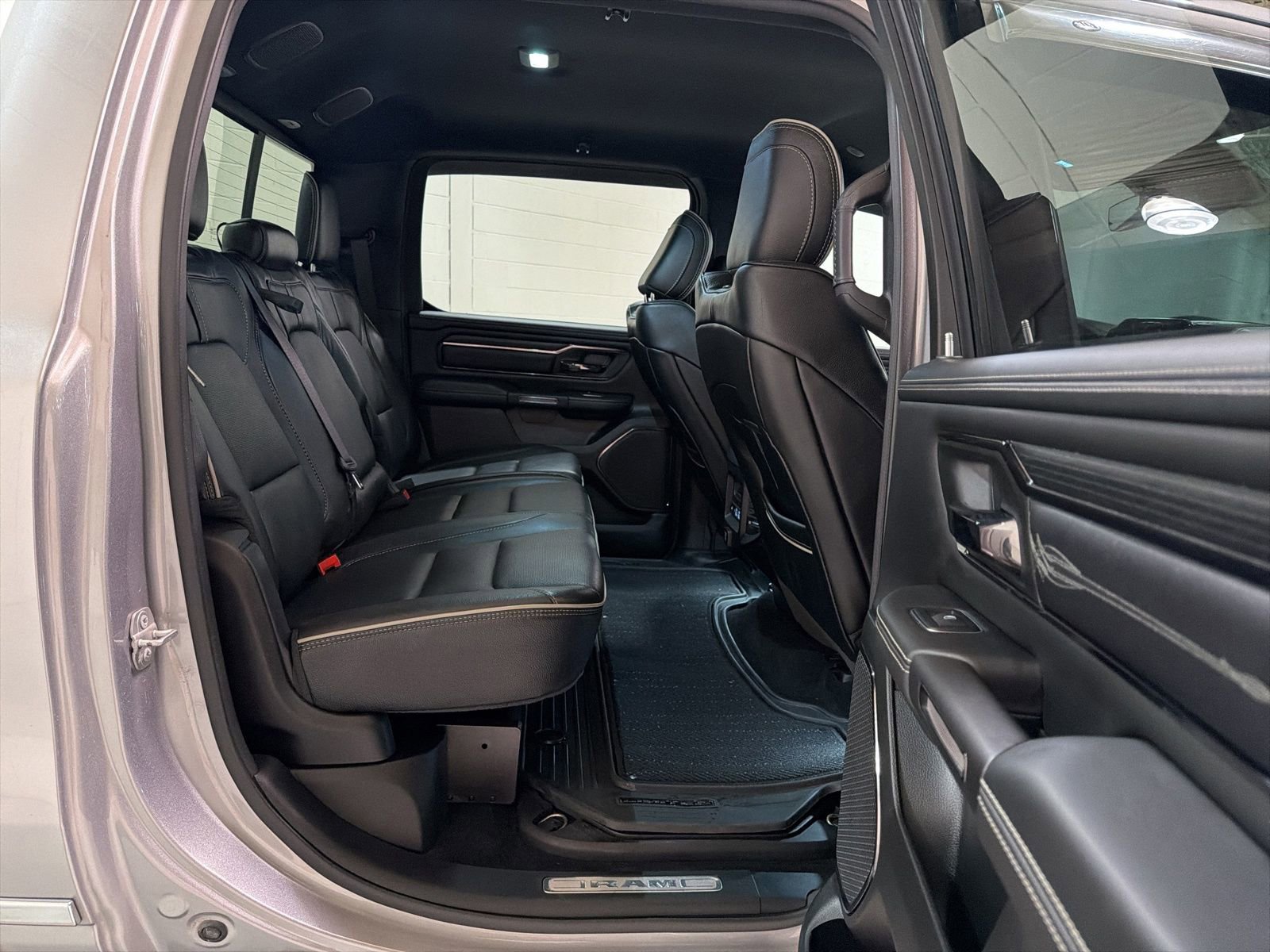 Used 2022 RAM 1500 Limited image 14