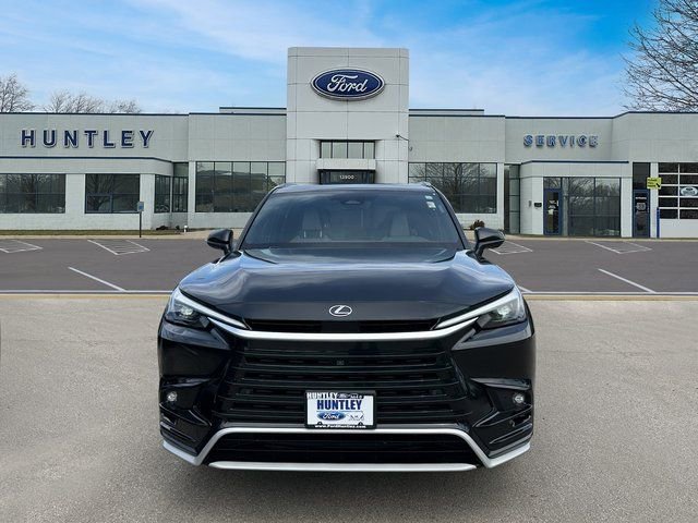 Used 2024 Lexus TX 500h AWD w/ Technology Package image 3