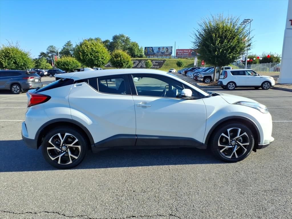 Certified 2021 Toyota C-HR XLE FWD image 3