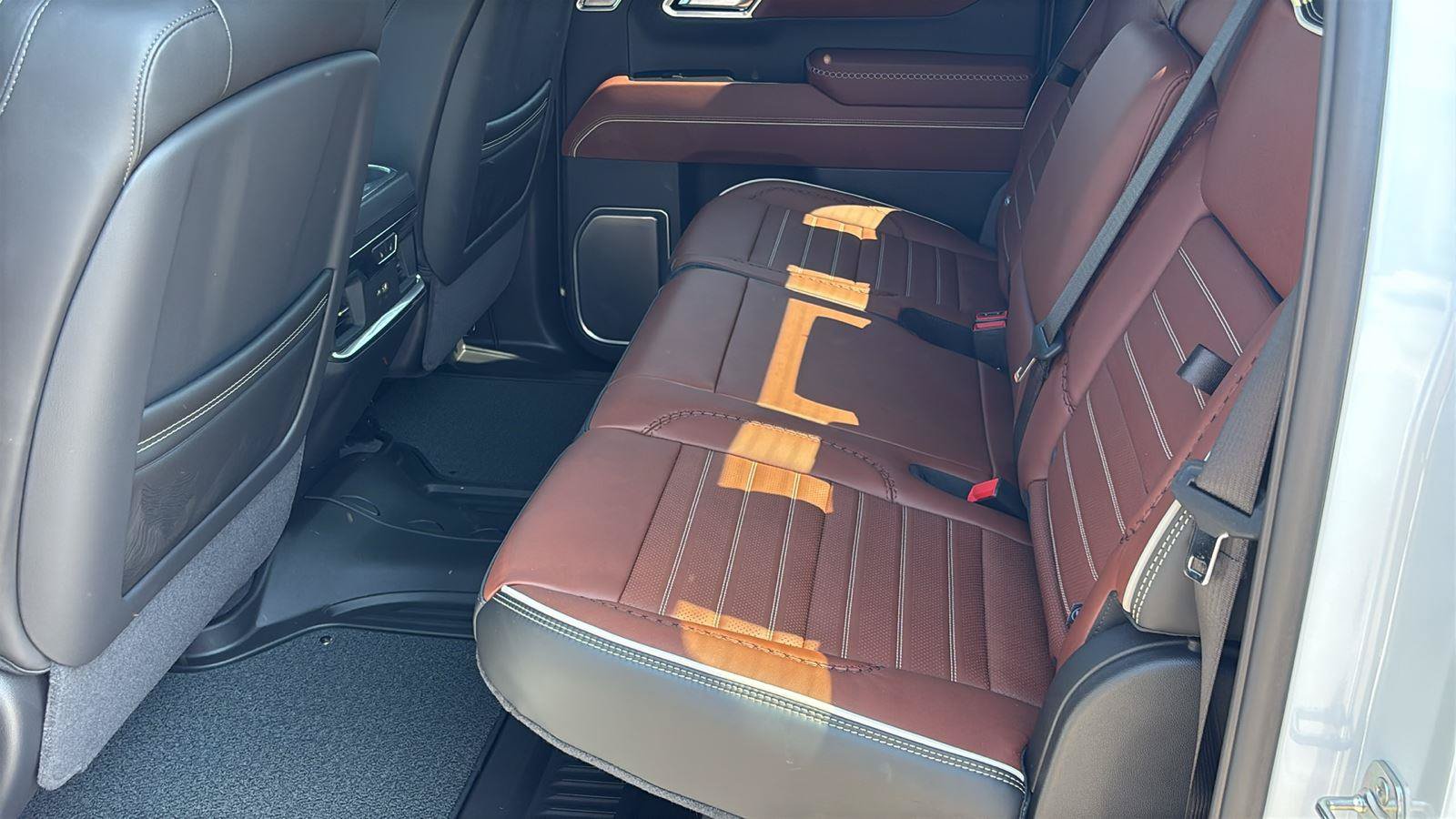 New 2026 GMC Sierra 1500 Denali Ultimate AWD/4WD image 18