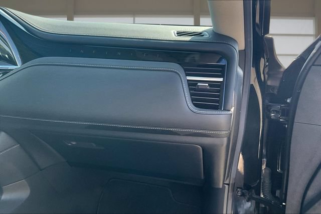 Used 2025 INFINITI QX80 Sensory AWD/4WD image 16