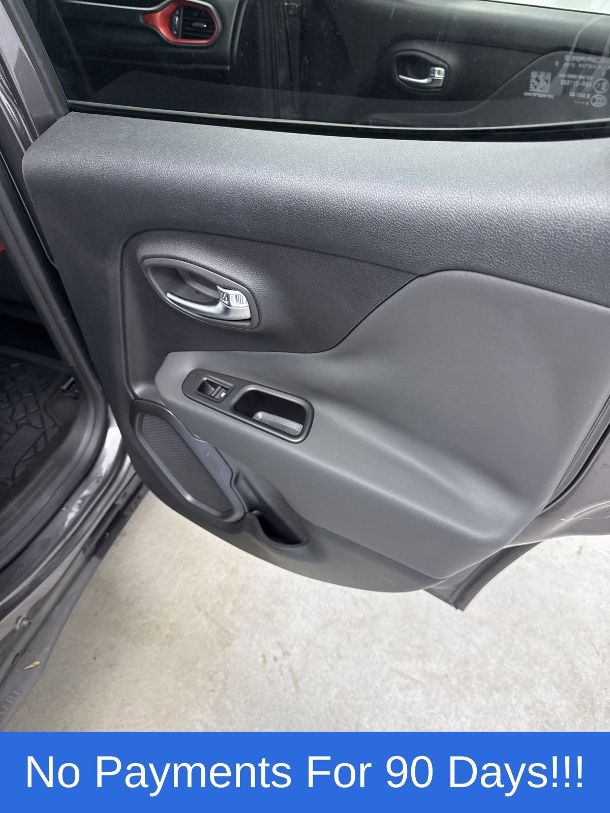 Used 2021 Jeep Renegade Trailhawk image 35