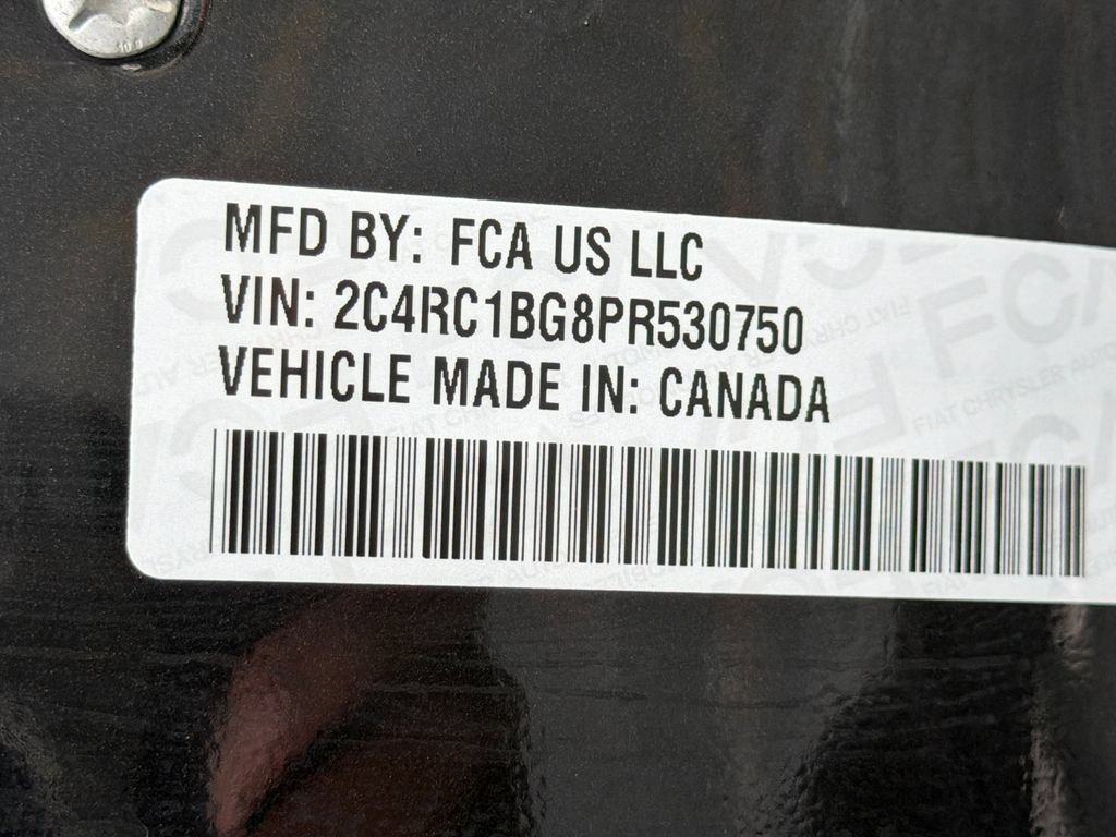 Used 2023 Chrysler Pacifica Touring-L FWD image 35