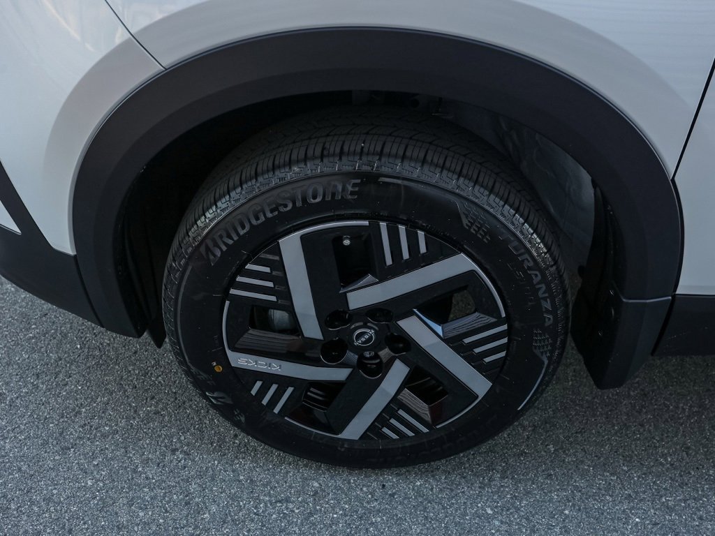 New 2026 Nissan Kicks SV image 11