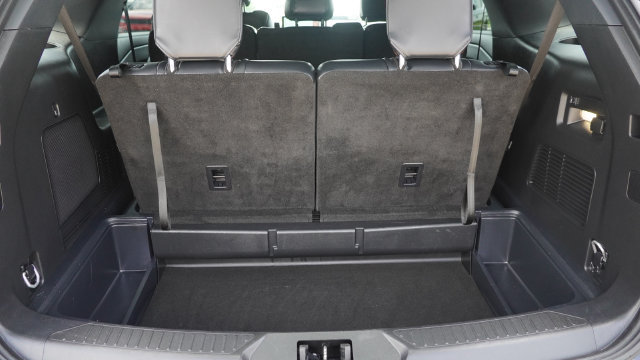 Used 2025 Ford Explorer ST-Line w/ ST-Line Street Pack AWD/4WD image 12