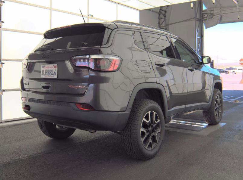 Used 2019 Jeep Compass Trailhawk image 2