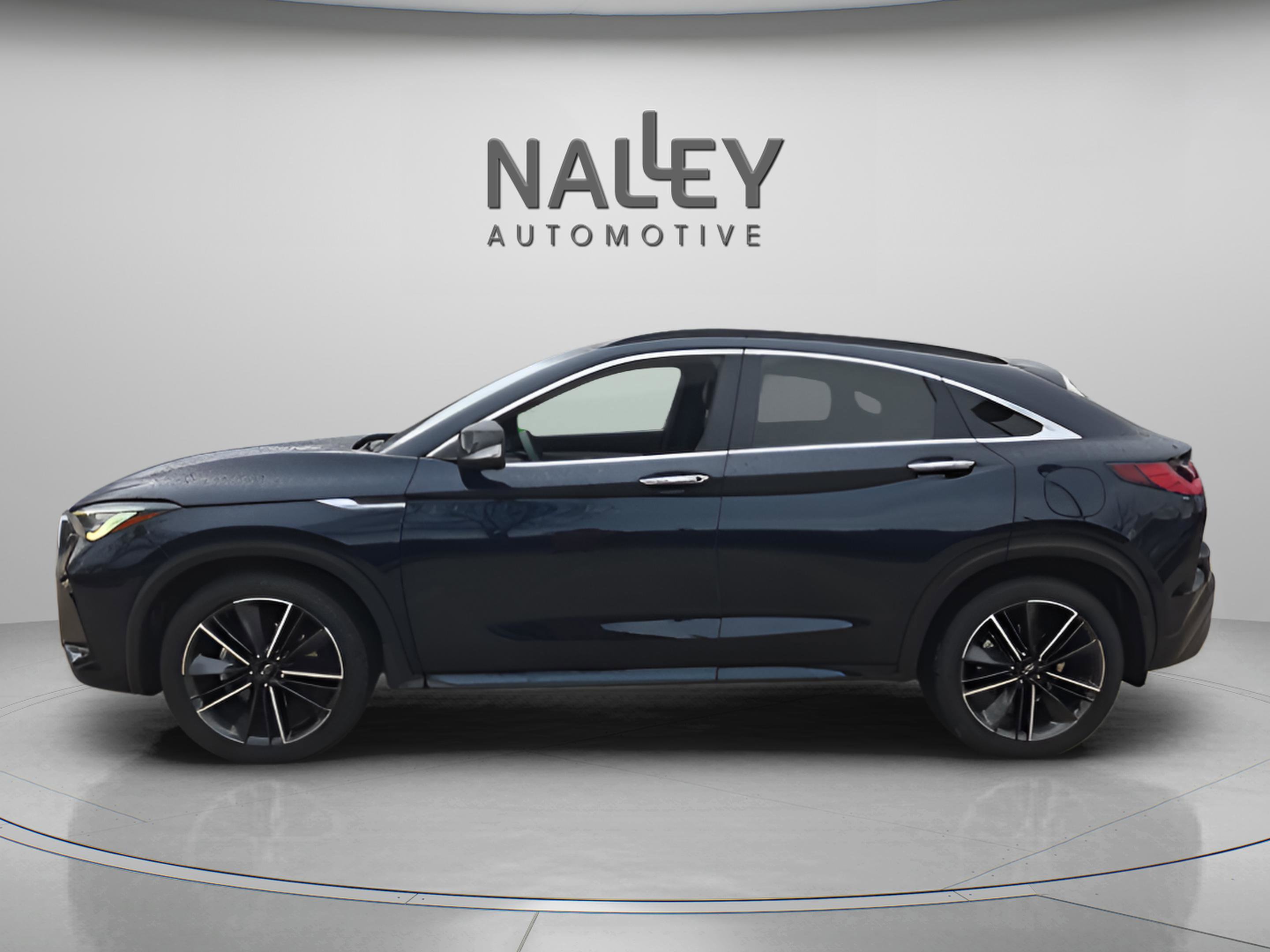 Certified 2023 INFINITI QX55 Luxe w/ Cargo Package image 2