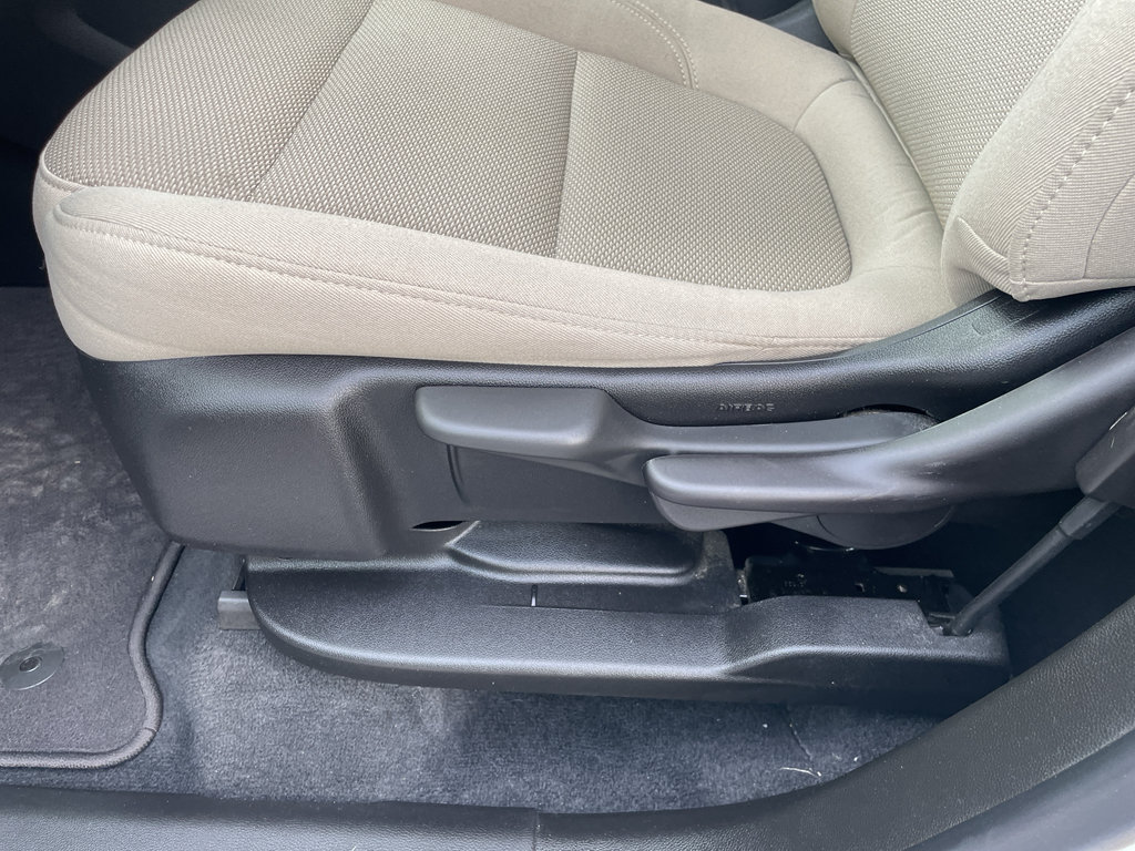 Used 2023 Chevrolet Traverse LS w/ Safety Package AWD/4WD image 18