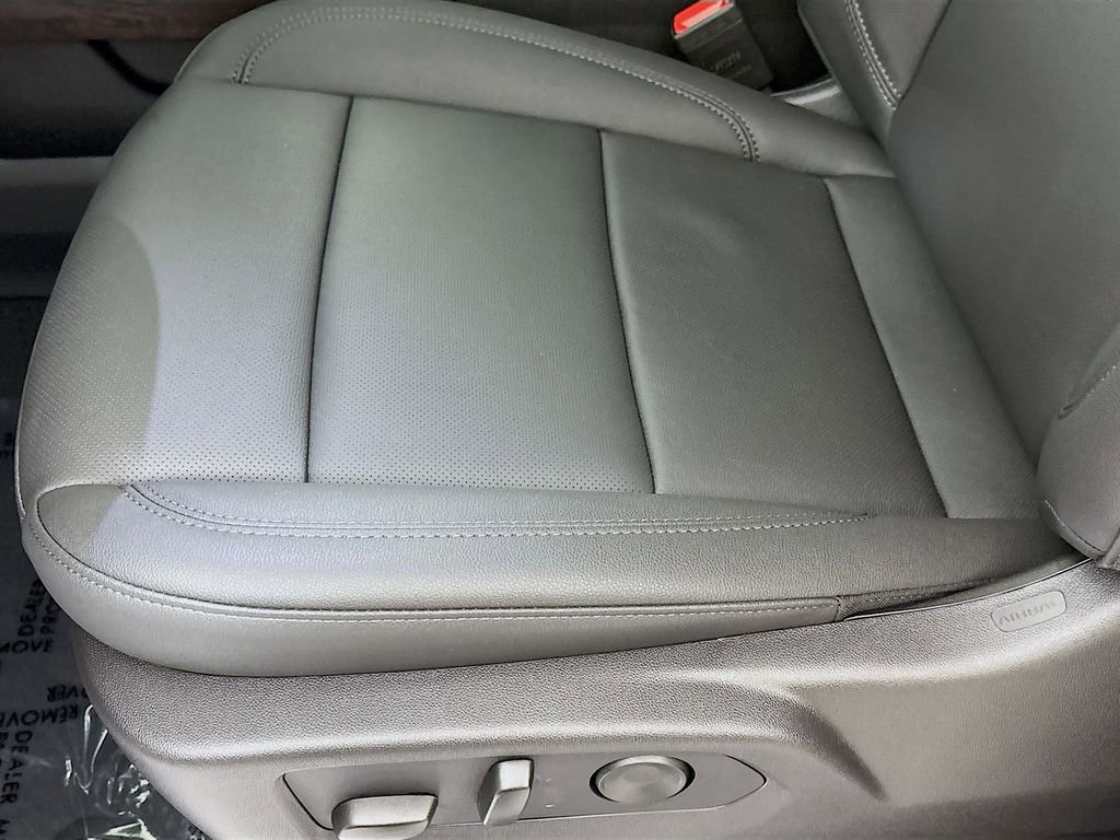 New 2026 GMC Sierra 1500 SLT w/ SLT Premium Package image 19