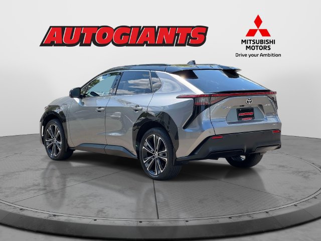 Used 2023 Toyota bZ4X AWD w/ Weather Package image 6