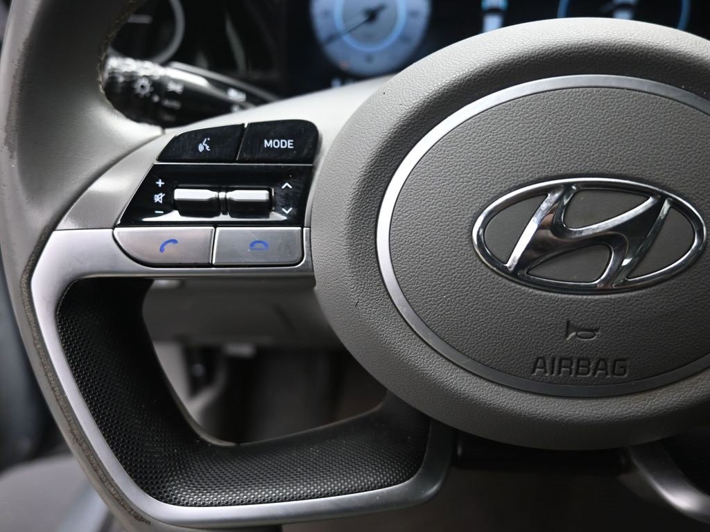 Used 2023 Hyundai Elantra SEL w/ Convenience Package image 15