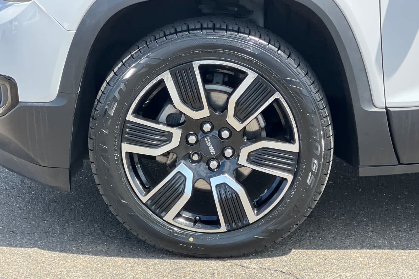 Used 2019 GMC Acadia SLT w/ Black Edition AWD/4WD image 33