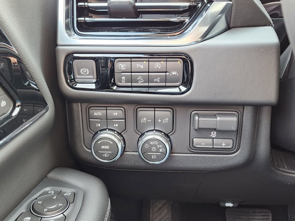 New 2026 GMC Yukon Denali w/ Denali Reserve Package image 19