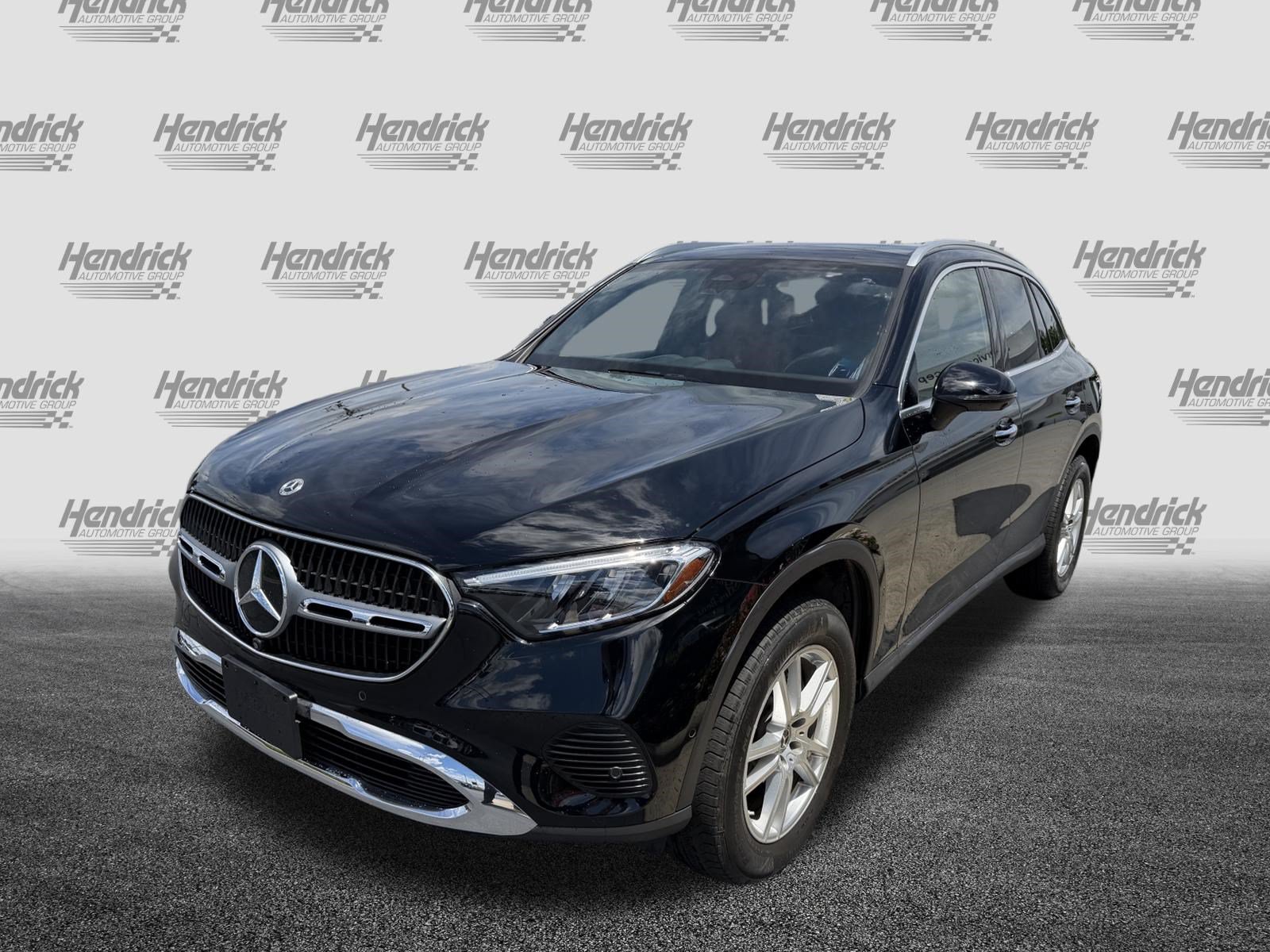 Certified 2023 Mercedes-Benz GLC 300 4MATIC w/ Exclusive Trim Package image 7