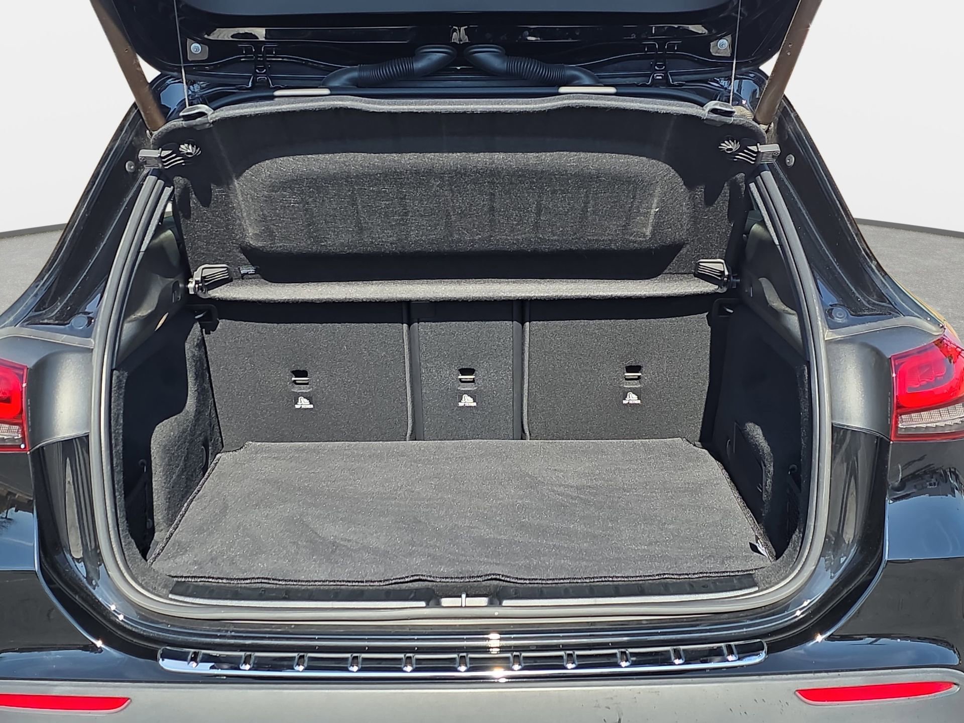 Certified 2022 Mercedes-Benz GLA 35 AMG 4MATIC image 12