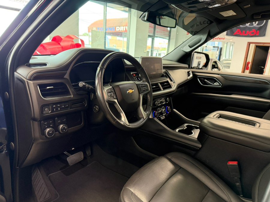 Used 2022 Chevrolet Suburban LT w/ LT Signature Plus Package AWD/4WD image 29