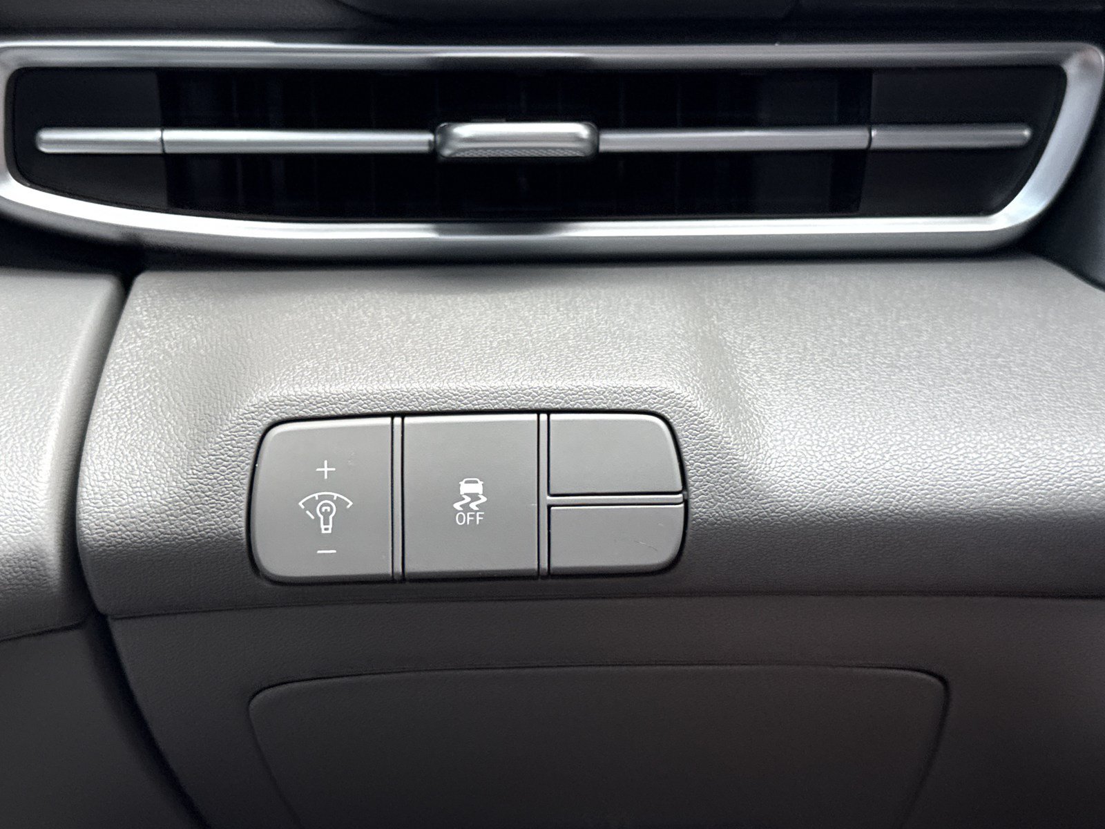 Certified 2026 Hyundai Elantra Sport FWD image 18