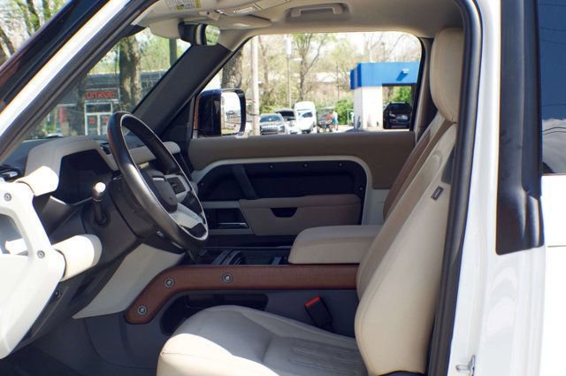 Used 2022 Land Rover Defender 90 S image 22