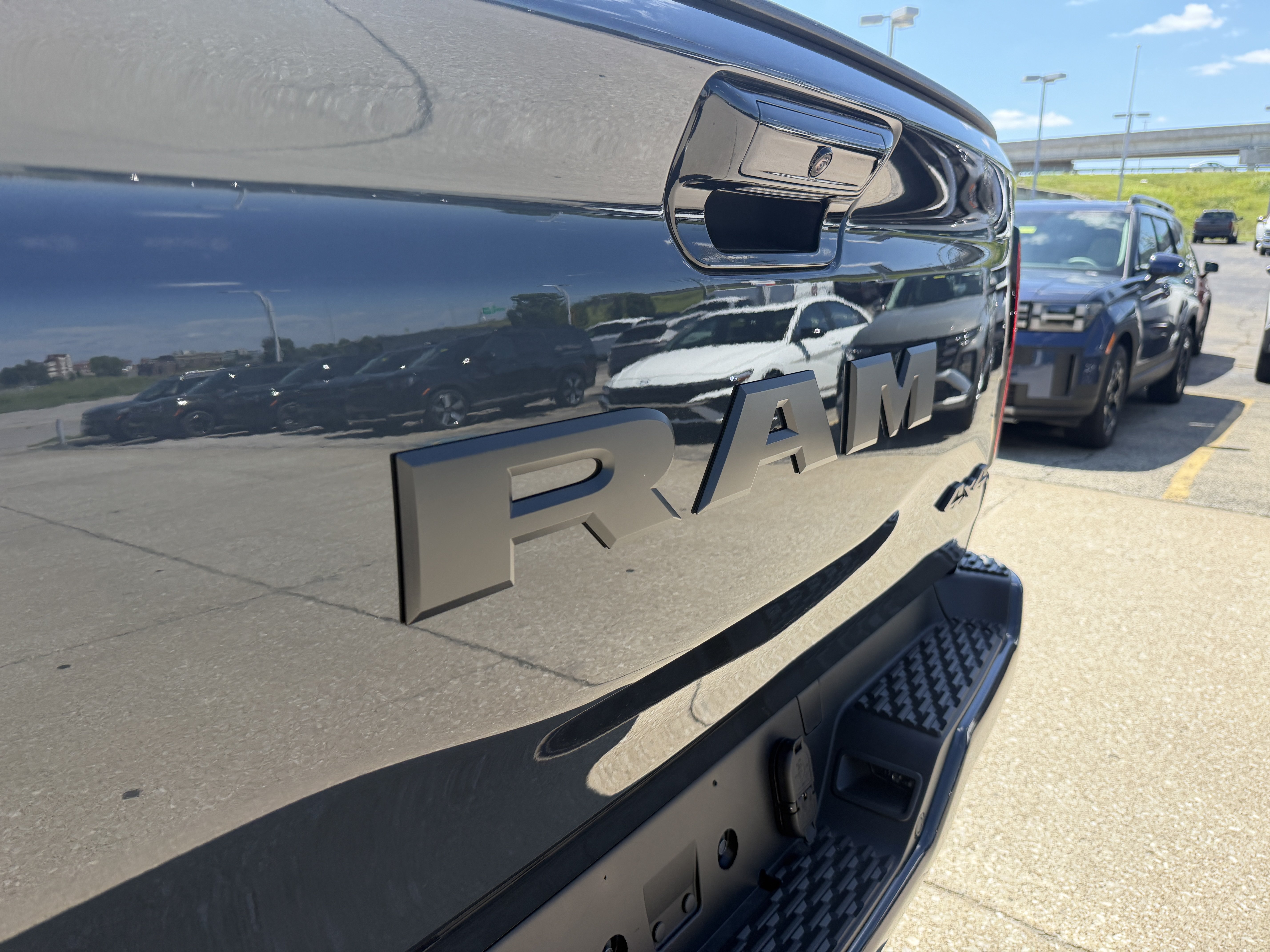 New 2026 RAM 1500 Laramie w/ Night Edition AWD/4WD image 8