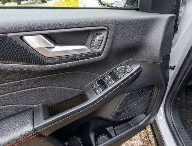 New 2026 Ford Escape ST-Line w/ Cold Weather Package FWD image 29