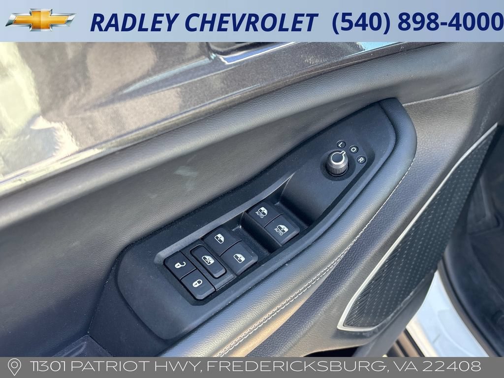 Used 2021 Jeep Grand Cherokee L Laredo w/ Luxury Tech Group I AWD/4WD image 5