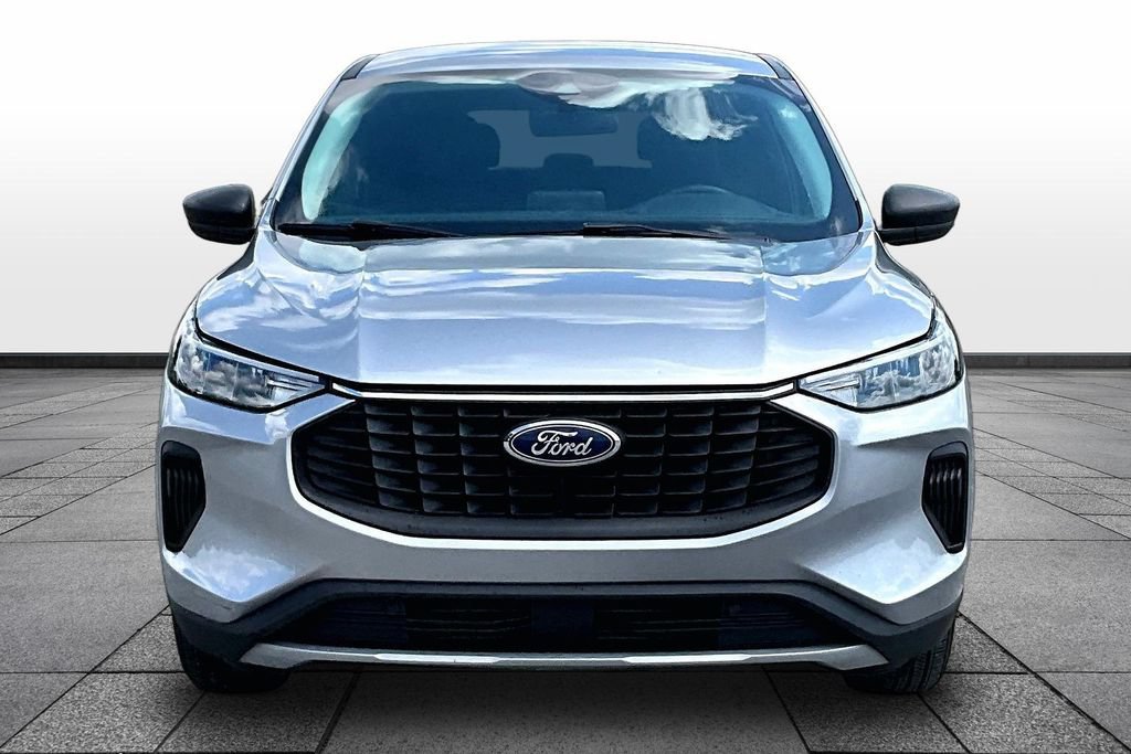 Used 2024 Ford Escape Active w/ Cold Weather Package FWD image 3