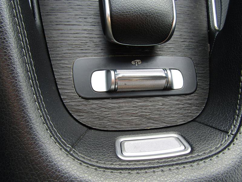 Used 2021 Mercedes-Benz GLS 450 4MATIC image 27