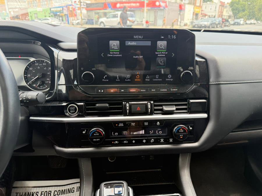 Used 2022 Nissan Pathfinder SL w/ SL Premium Package image 16