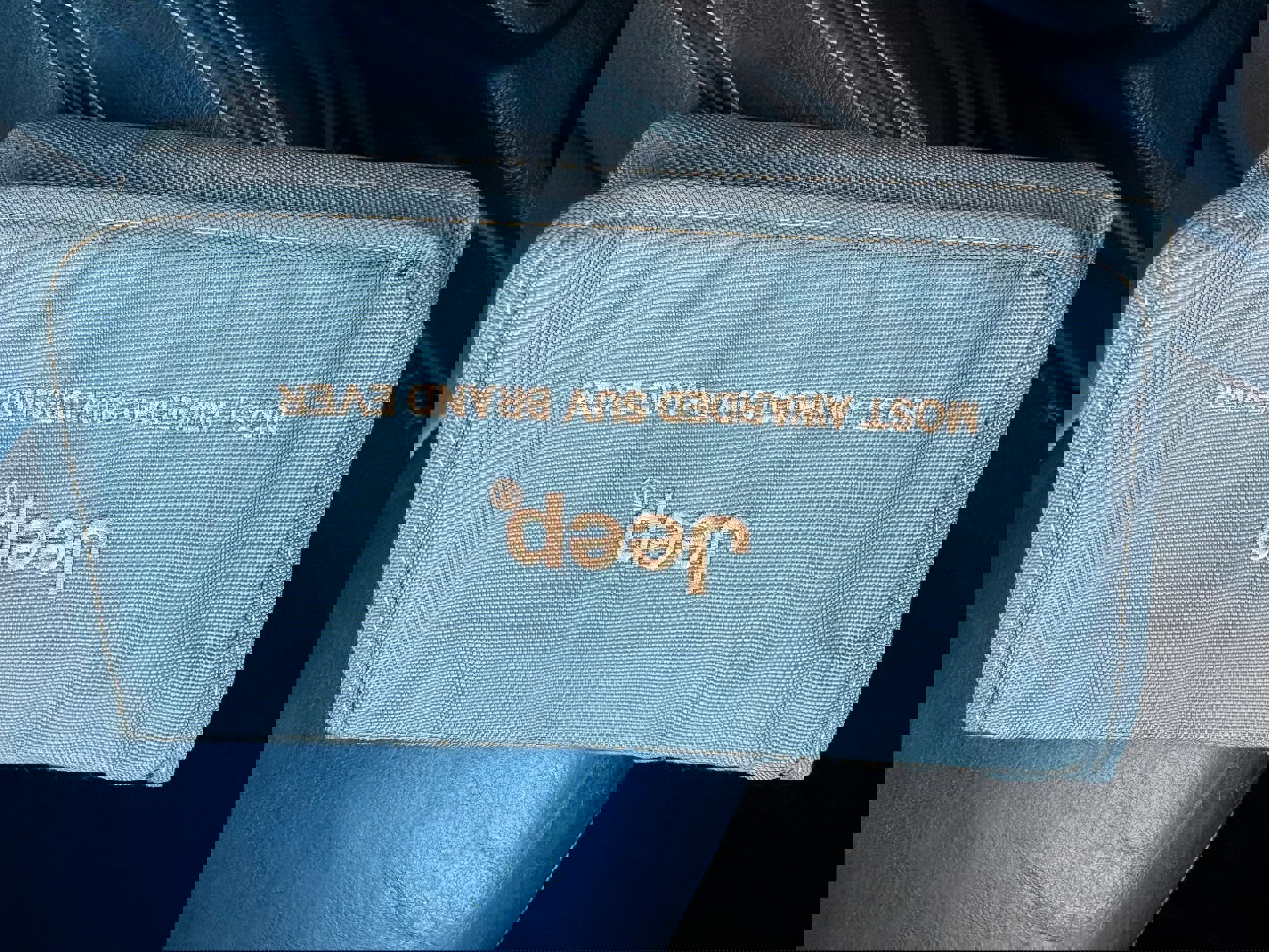 Used 2016 Jeep Wrangler Unlimited Rubicon image 40