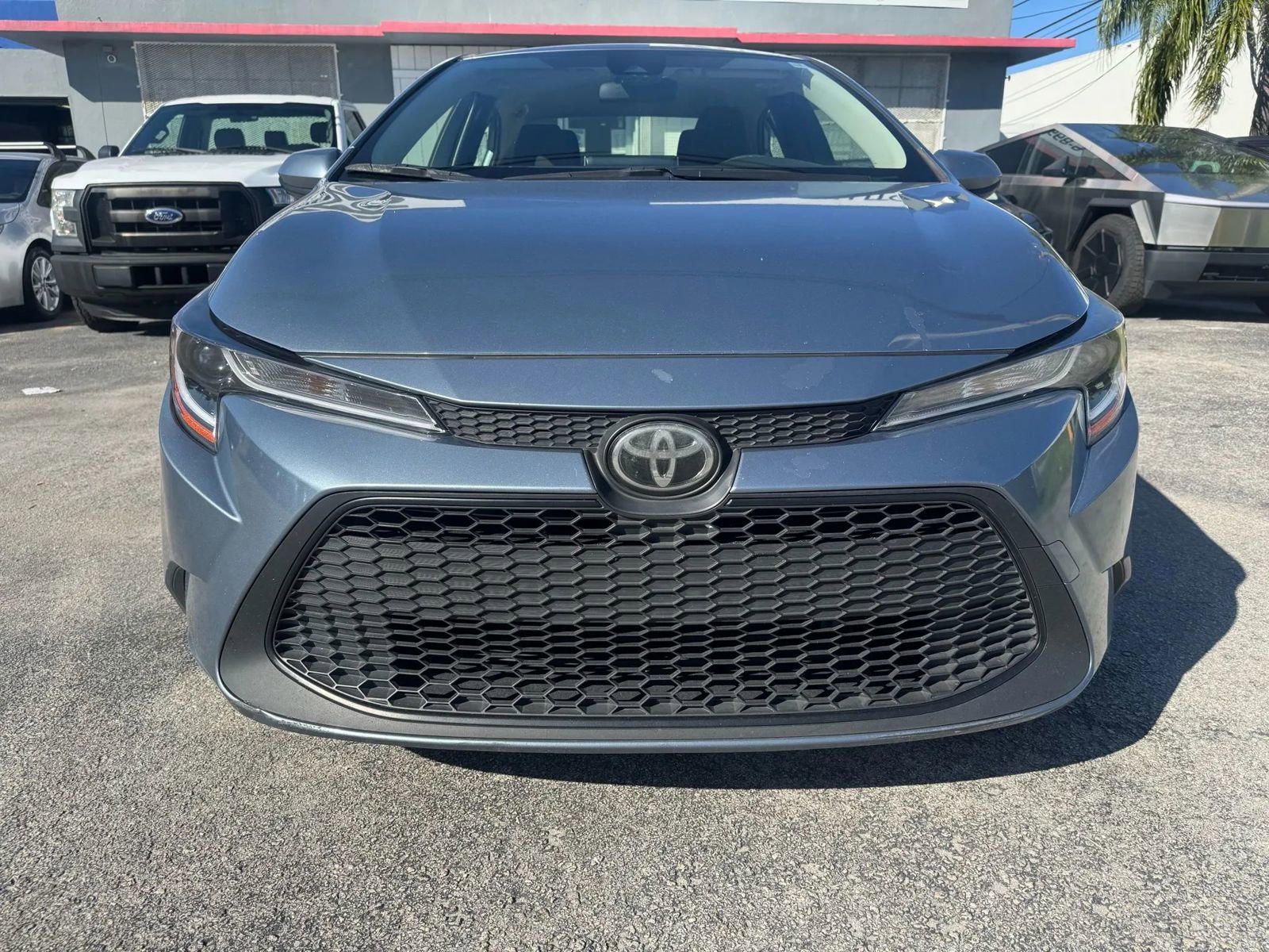 Used 2020 Toyota Corolla LE image 8