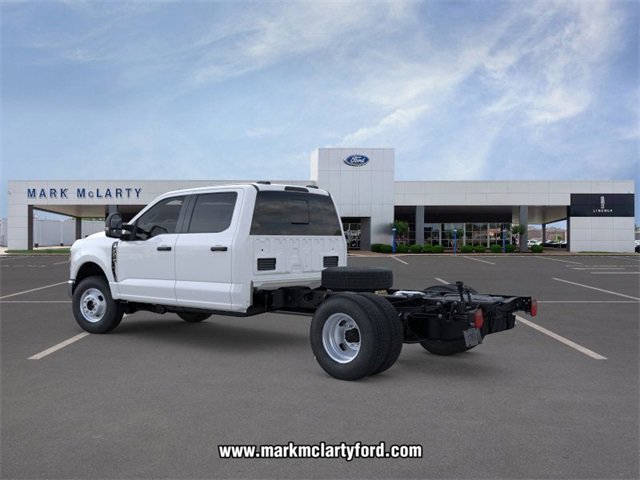 New 2026 Ford F350 XL w/ XL Chrome Package image 4