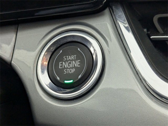 Used 2025 Chevrolet Trax LT w/ LT Convenience Package image 23