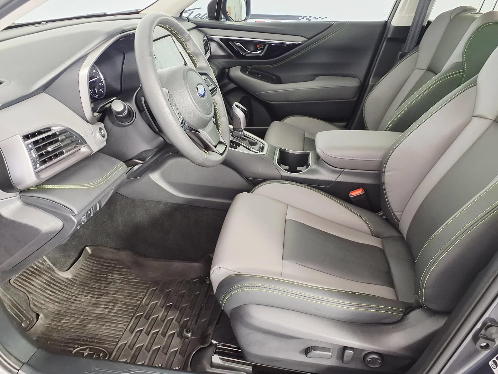 Certified 2024 Subaru Outback Onyx Edition XT AWD/4WD image 14