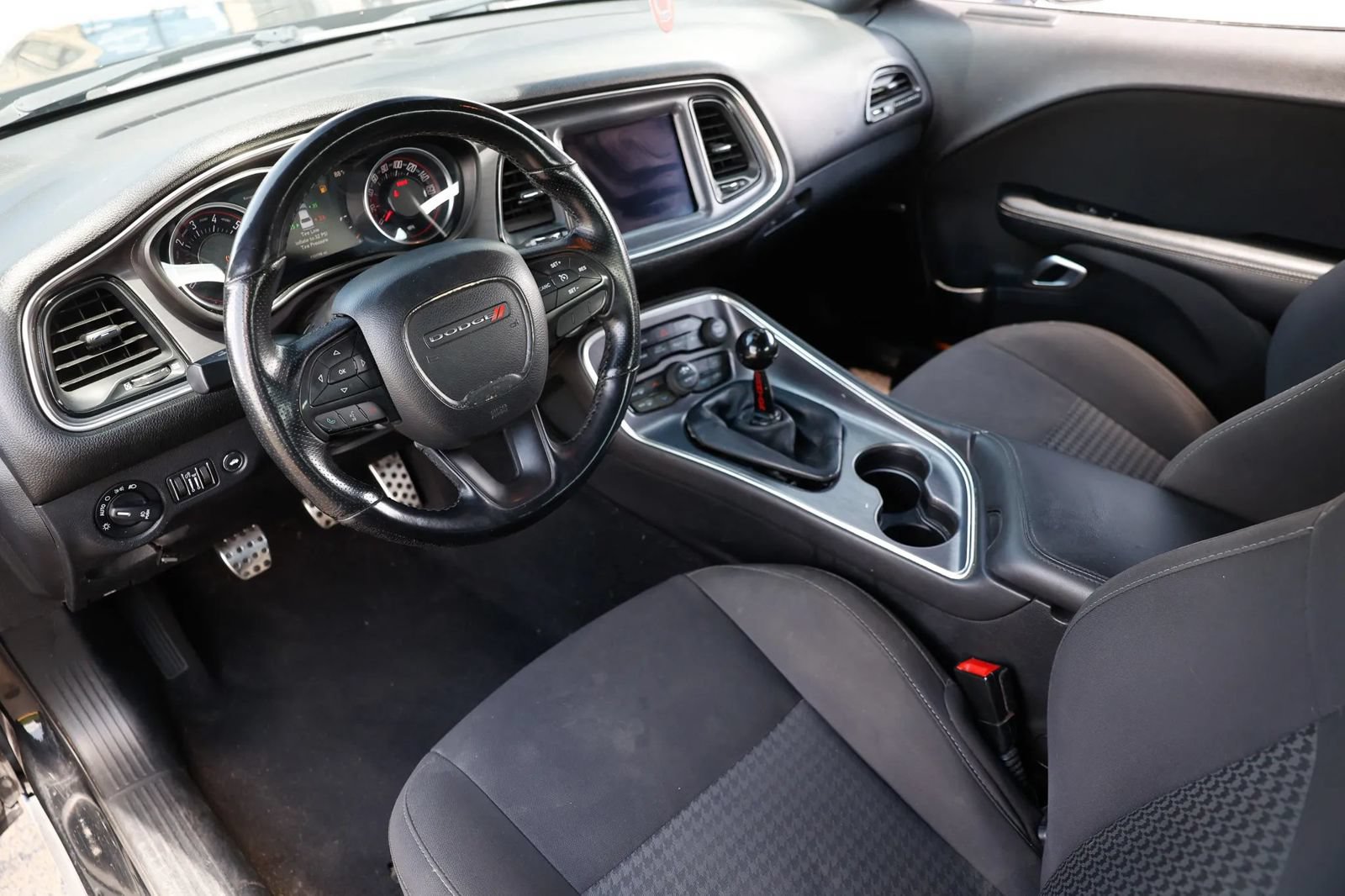 Used 2017 Dodge Challenger R/T Scat Pack RWD image 16
