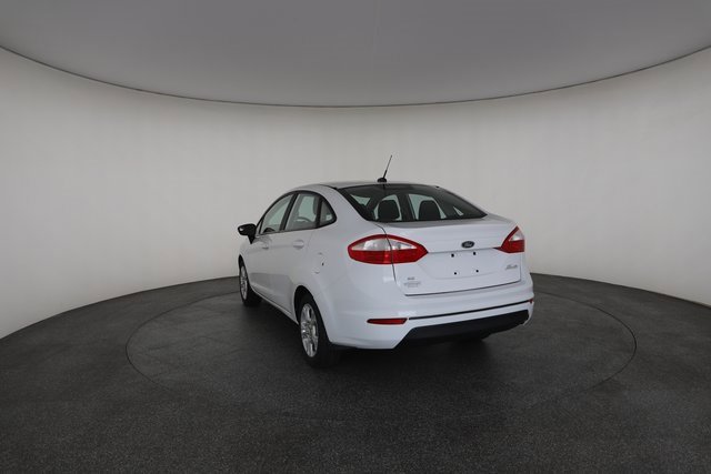 Used 2016 Ford Fiesta SE image 12