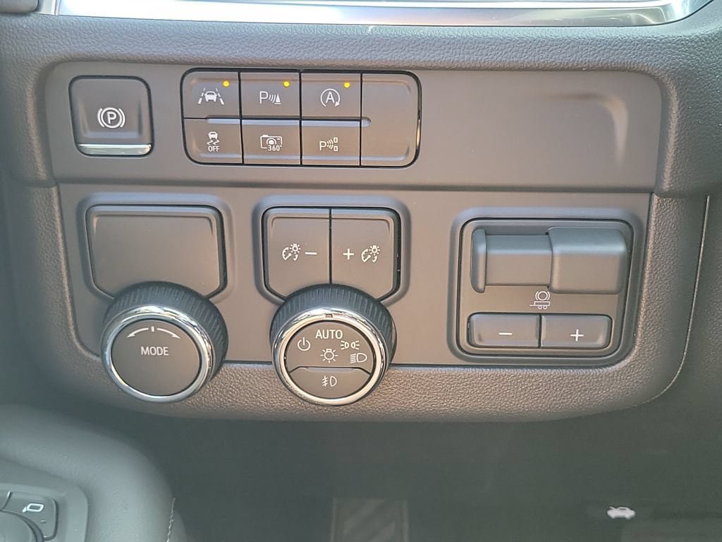 New 2026 Chevrolet Suburban LT w/ Comfort Package RWD image 13