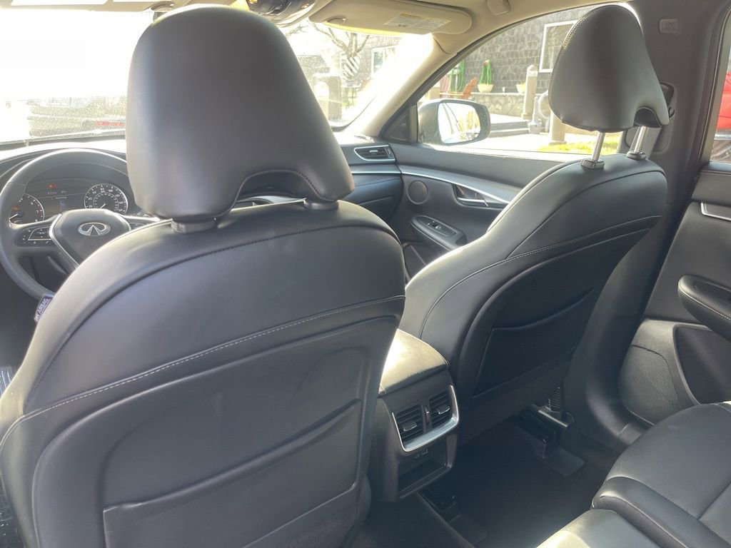 Used 2023 INFINITI QX50 Luxe image 12