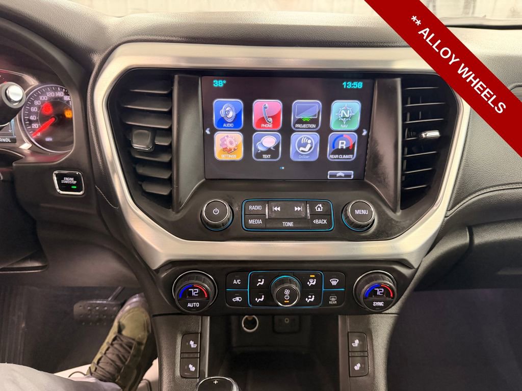 Used 2018 GMC Acadia SLT image 19