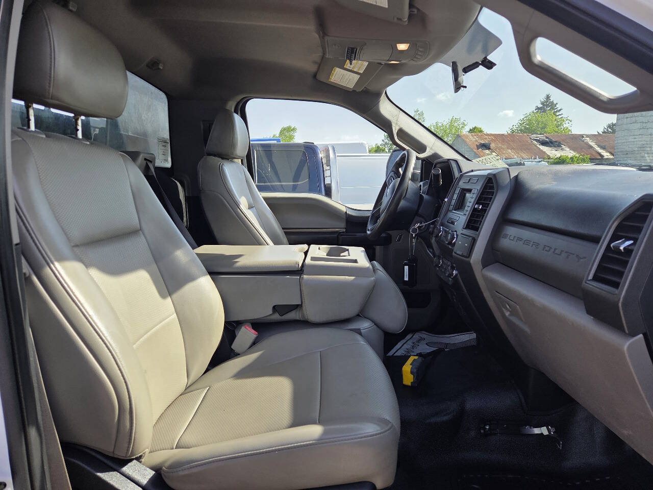 Used 2019 Ford F550 4x4 Regular Cab Super Duty image 11