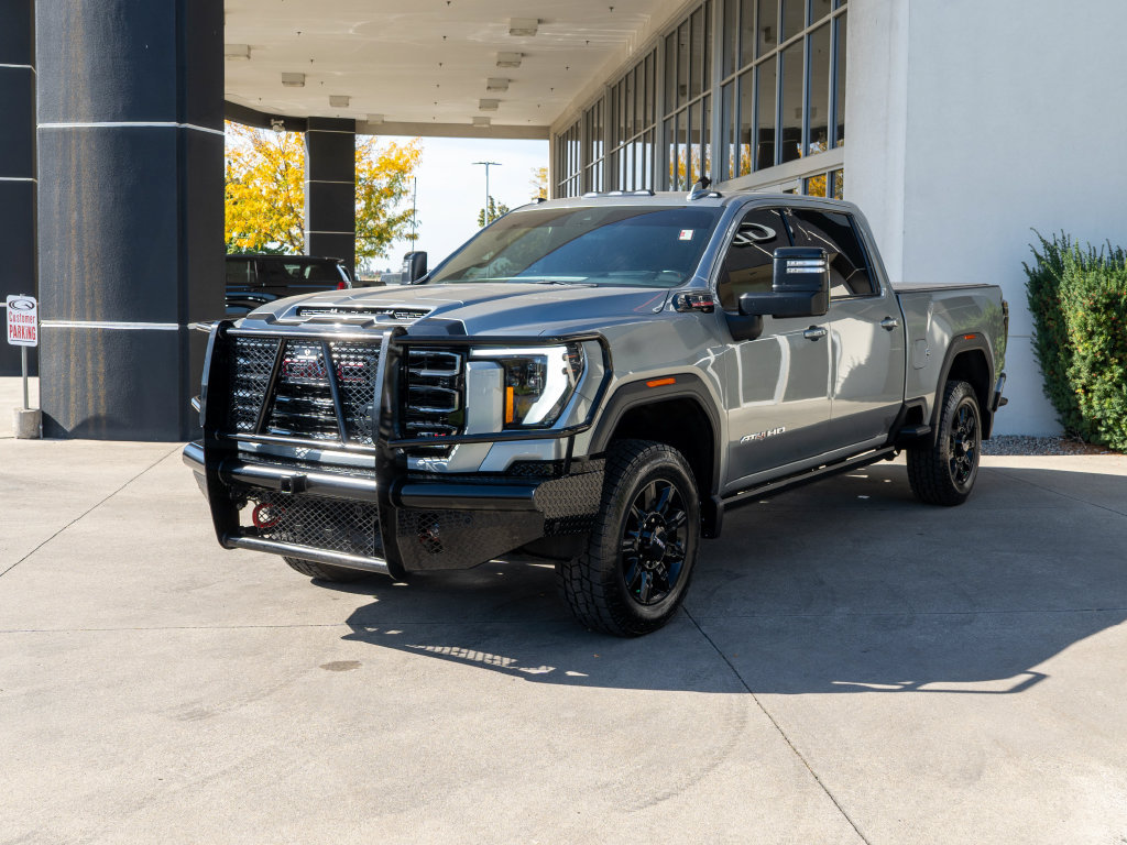 Used 2024 GMC Sierra 2500 AT4 w/ AT4 Premium Plus Package AWD/4WD image 3
