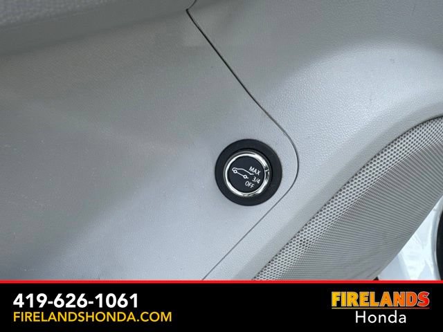 Used 2021 GMC Acadia SLE w/ Driver Convenience Package AWD/4WD image 18