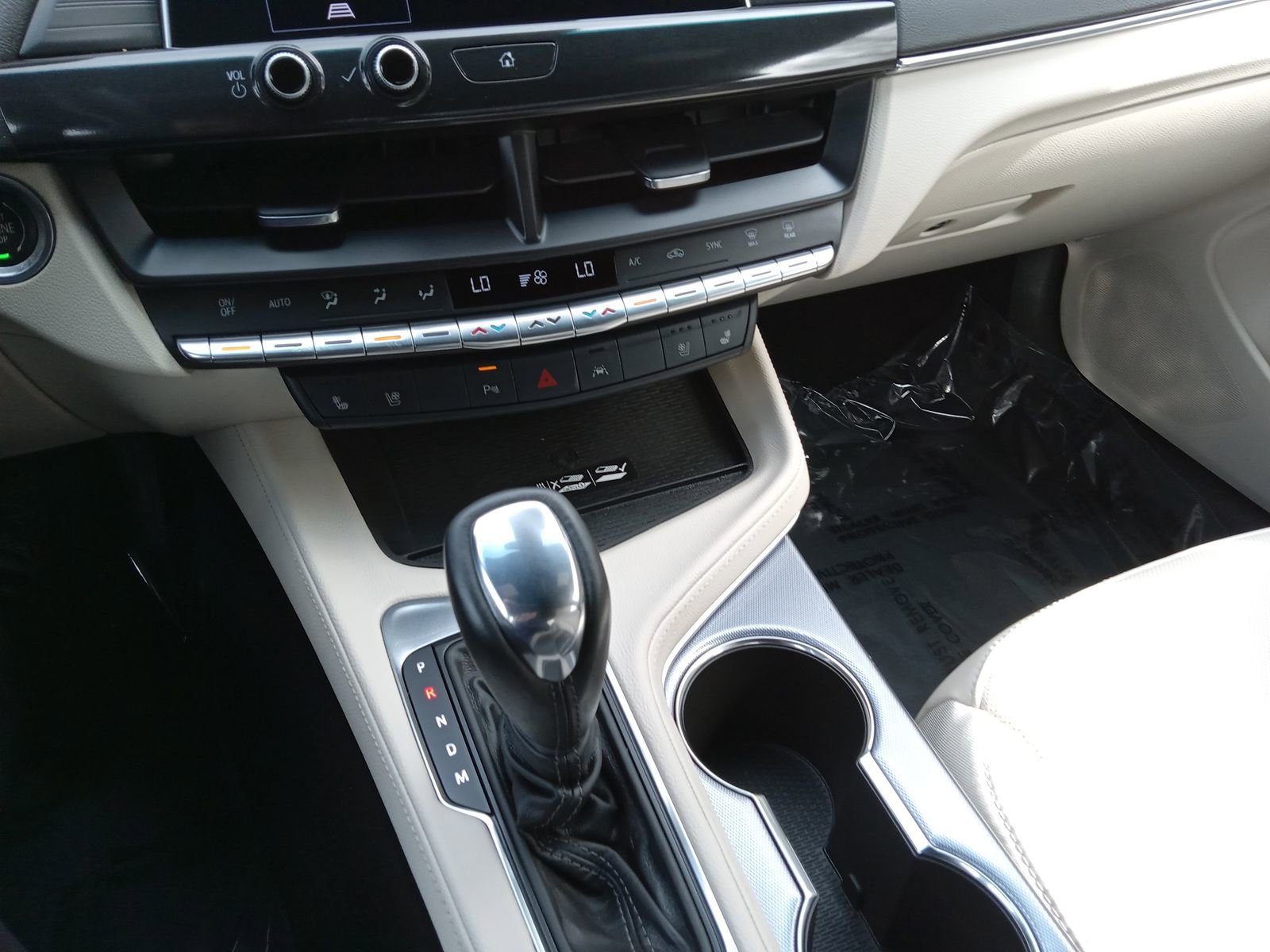 Certified 2023 Cadillac CT4 Premium Luxury w/ Technology Package AWD/4WD image 18