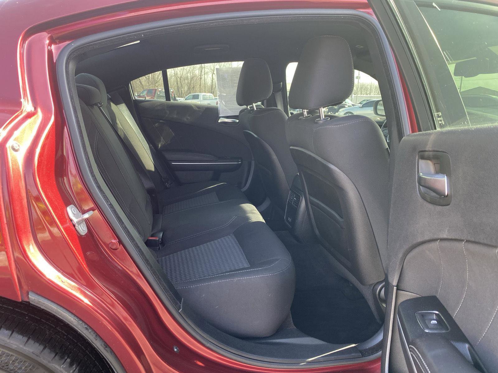 Used 2018 Dodge Charger GT image 25