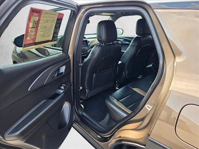 Used 2021 Chevrolet TrailBlazer ACTIV w/ Sun and Liftgate Package AWD/4WD image 16