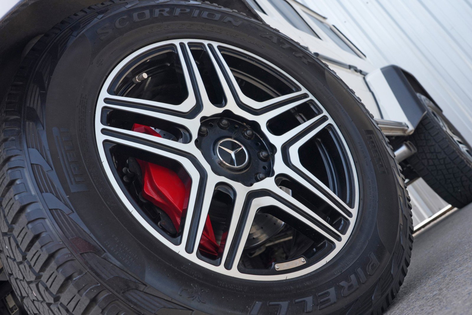 Used 2018 Mercedes-Benz G 550 Squared image 62