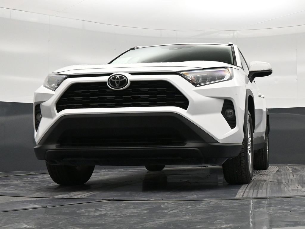 Used 2021 Toyota RAV4 XLE w/ Convenience Package image 26