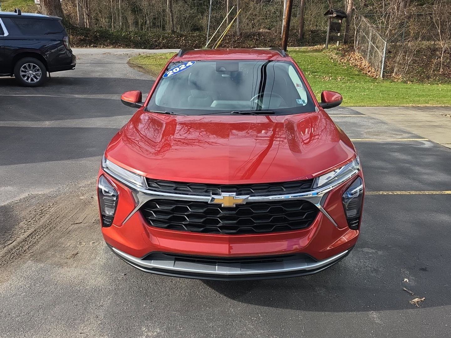 Used 2024 Chevrolet Trax LT w/ Driver Confidence Package image 4