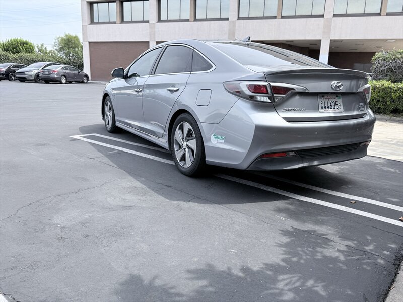 Used 2016 Hyundai Sonata Limited FWD image 8