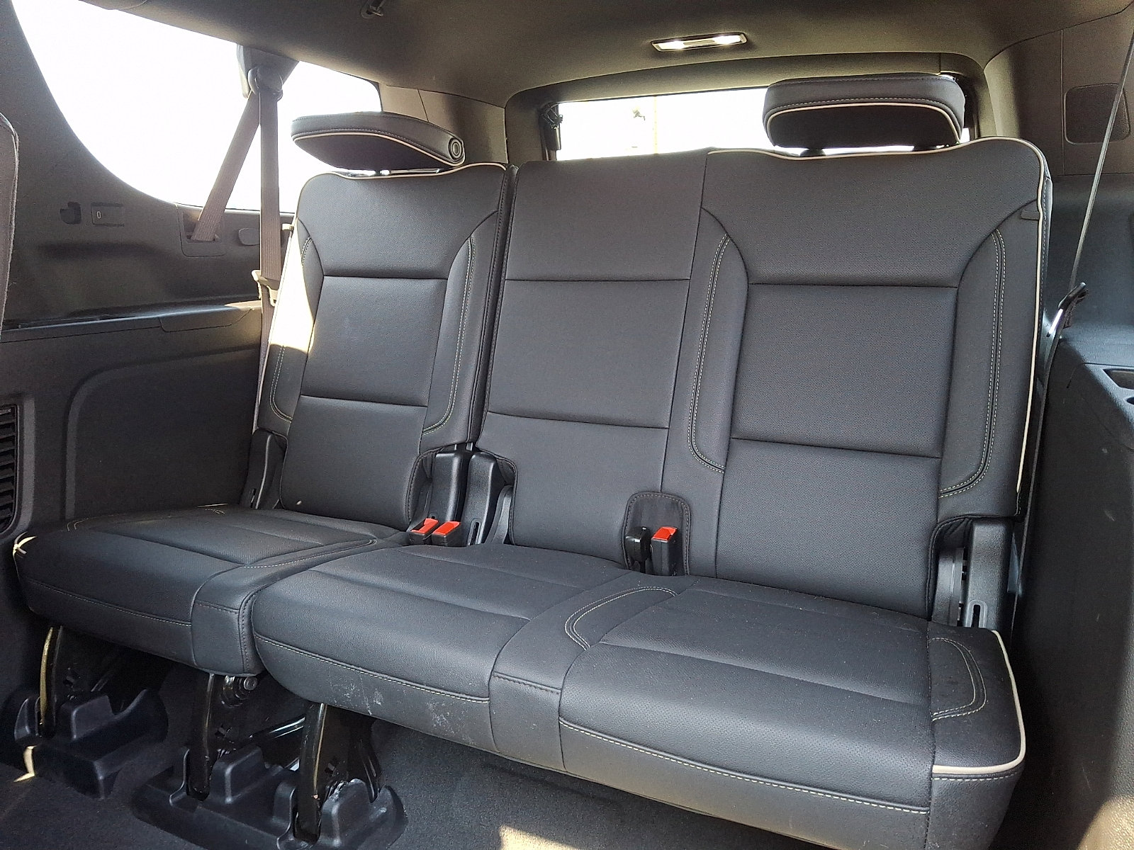 Used 2025 GMC Yukon XL Elevation w/ Elevation Premium Package image 11
